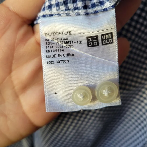 Uniqlo Checkered Shirt Mens Medium Navy Blue White Long Sleeve Check 100% Cotton - Picture 10 of 12